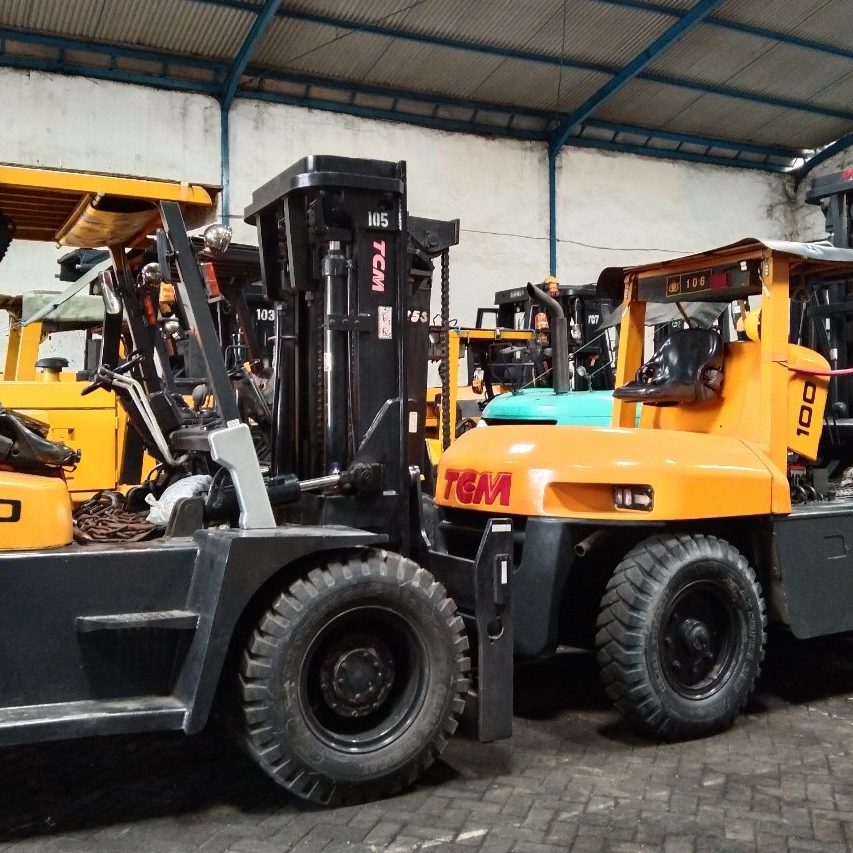 Sewa forklift di tandes surabaya barat