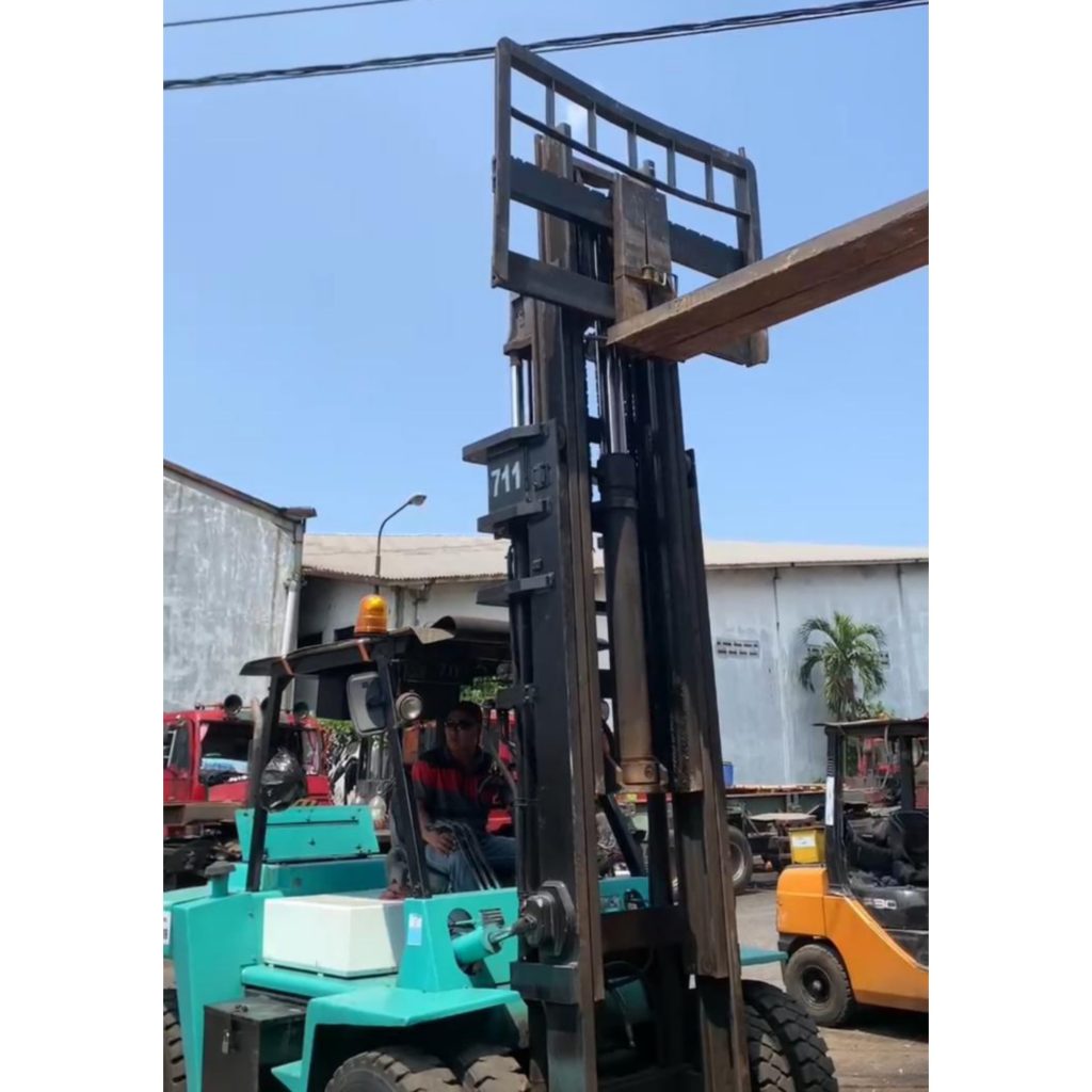 sewa forklift surabaya 7 ton tinggi 6 meter