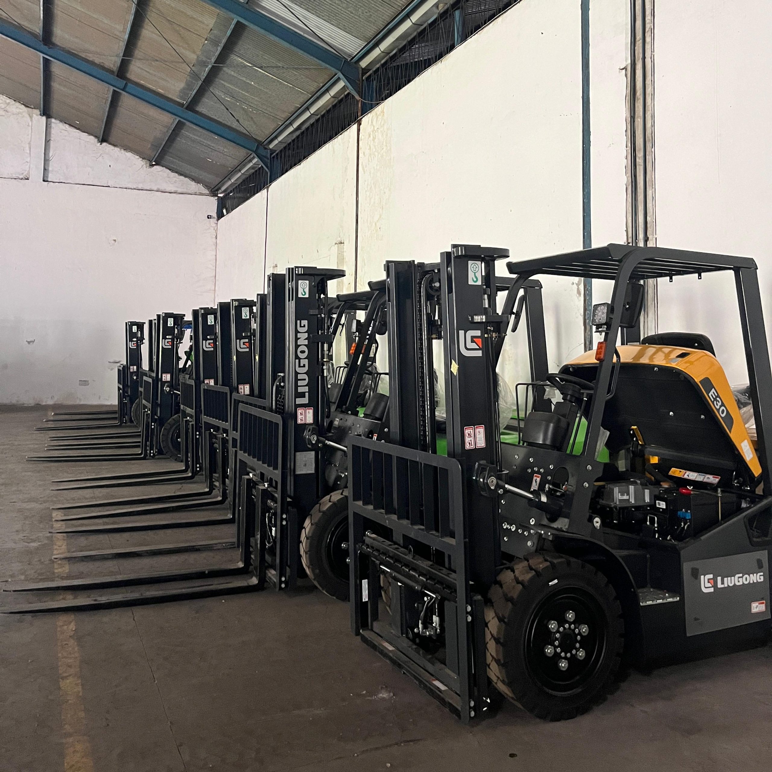 Sewa Forklift 5 Ton Surabaya