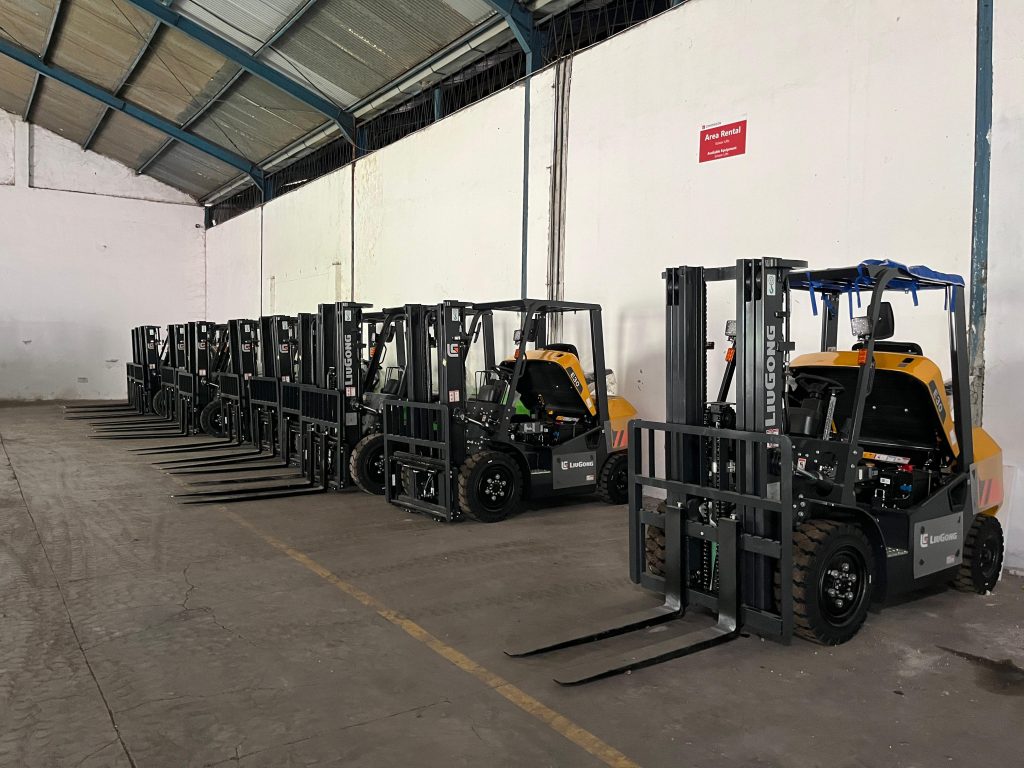 Sewa Forklift Elektrik Surabaya