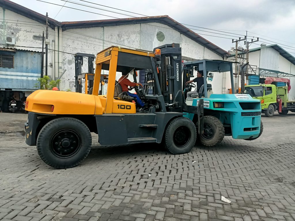 Sewa Forklift Margomulyo Permai
