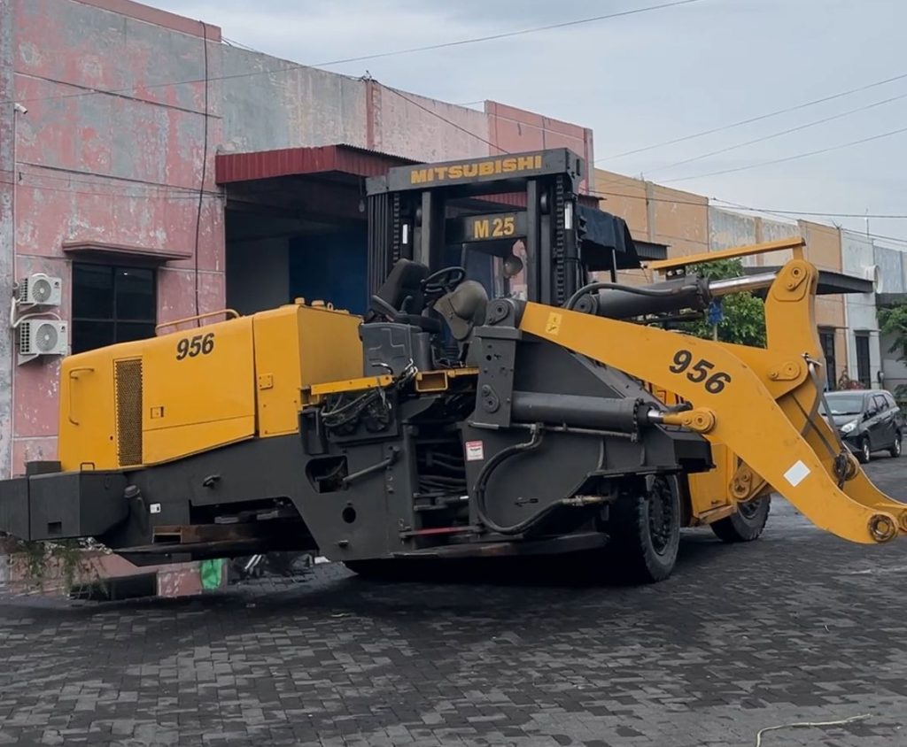 Terbaru Sewa Forklift 25 Ton Surabaya