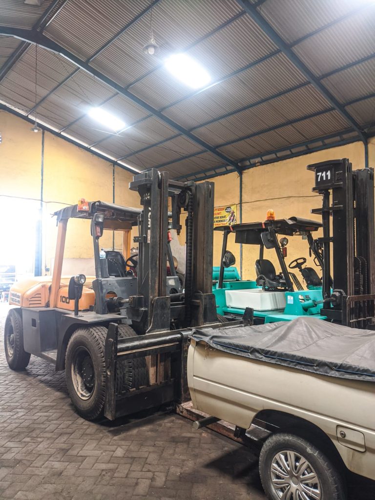 Rental Forklift Banyu Urip Surabaya