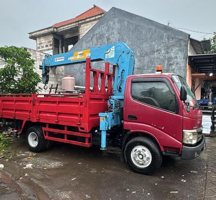 Layanan Cepat Sewa Truck Crane Tanjung Perak Surabaya