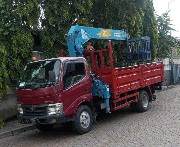Skylift Surabaya Sewa Harian Murah