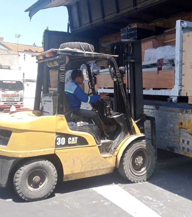 Sewa Forklift Mayjend Sungkono Surabaya