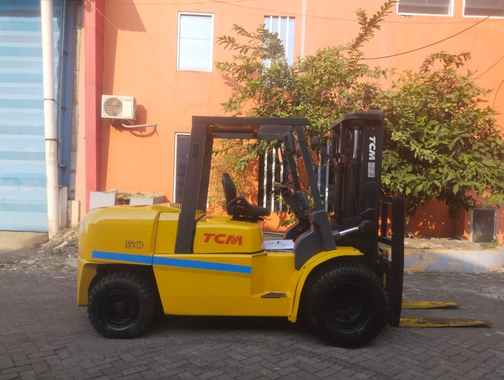 Forklift Graha Famili Surabaya