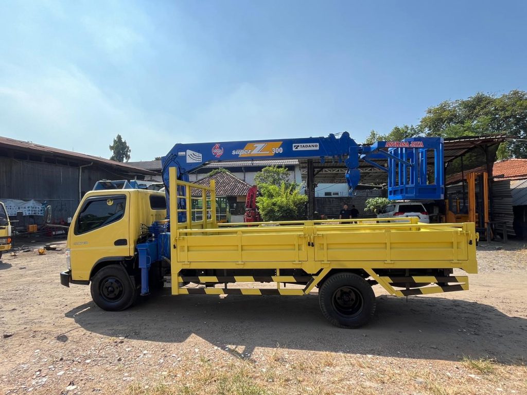 Mengenal Truck Skylift Surabaya
